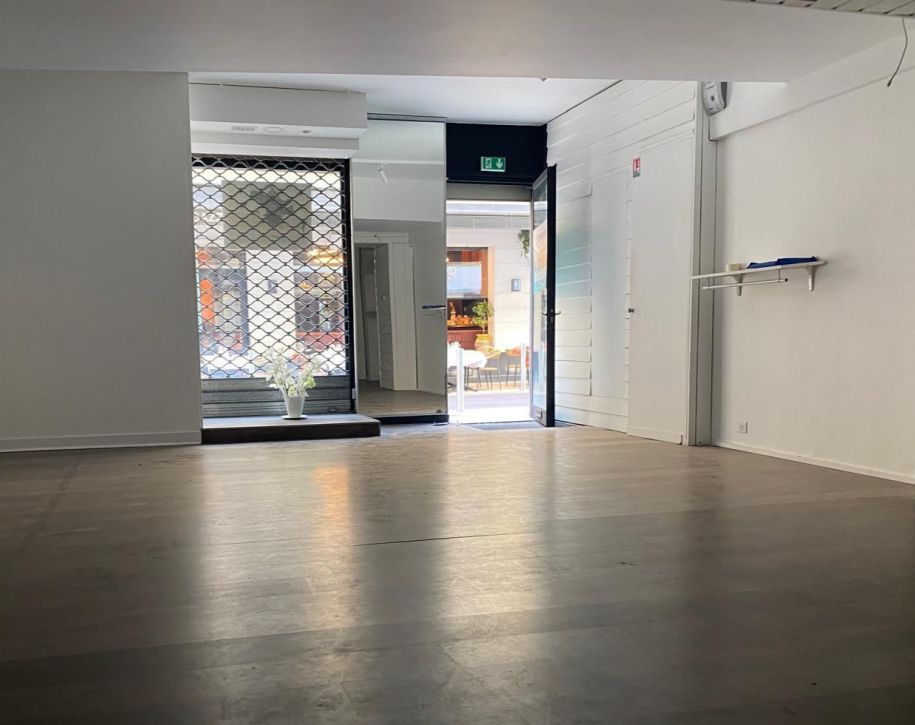 6400-105-273-Cannes