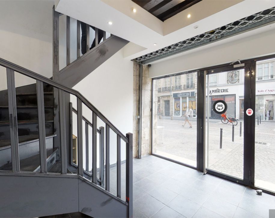 75001-50-138-Halles