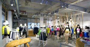 H&M POP UP STORE