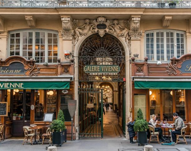 75002-30-1846-Vivienne