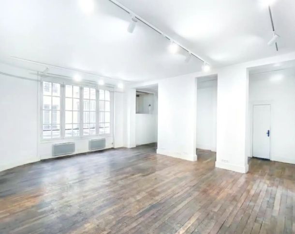 75003-300-1798-Sainte-Avoye