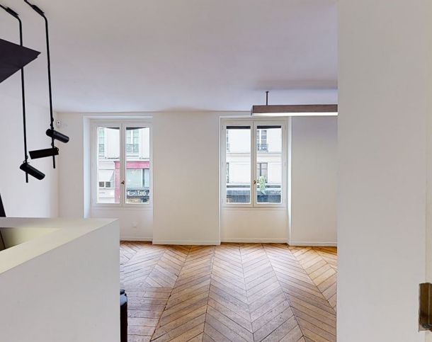 75001-85-24-Palais-Royal