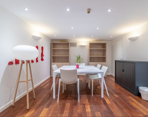 33000-56-530-Bordeaux