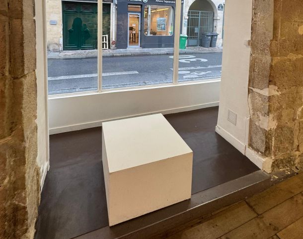 75003-90-1814-Archives