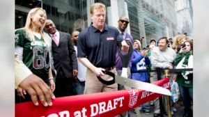 NFL POP UP STORE