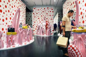 LOUIS VUITTON POP UP STORE