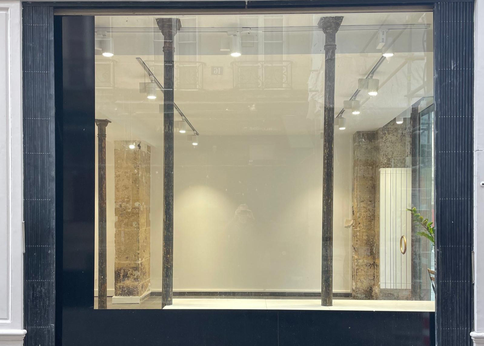 rue du roi de sicile, pop up store à louer marais, bas marais, emplacement commercial marais