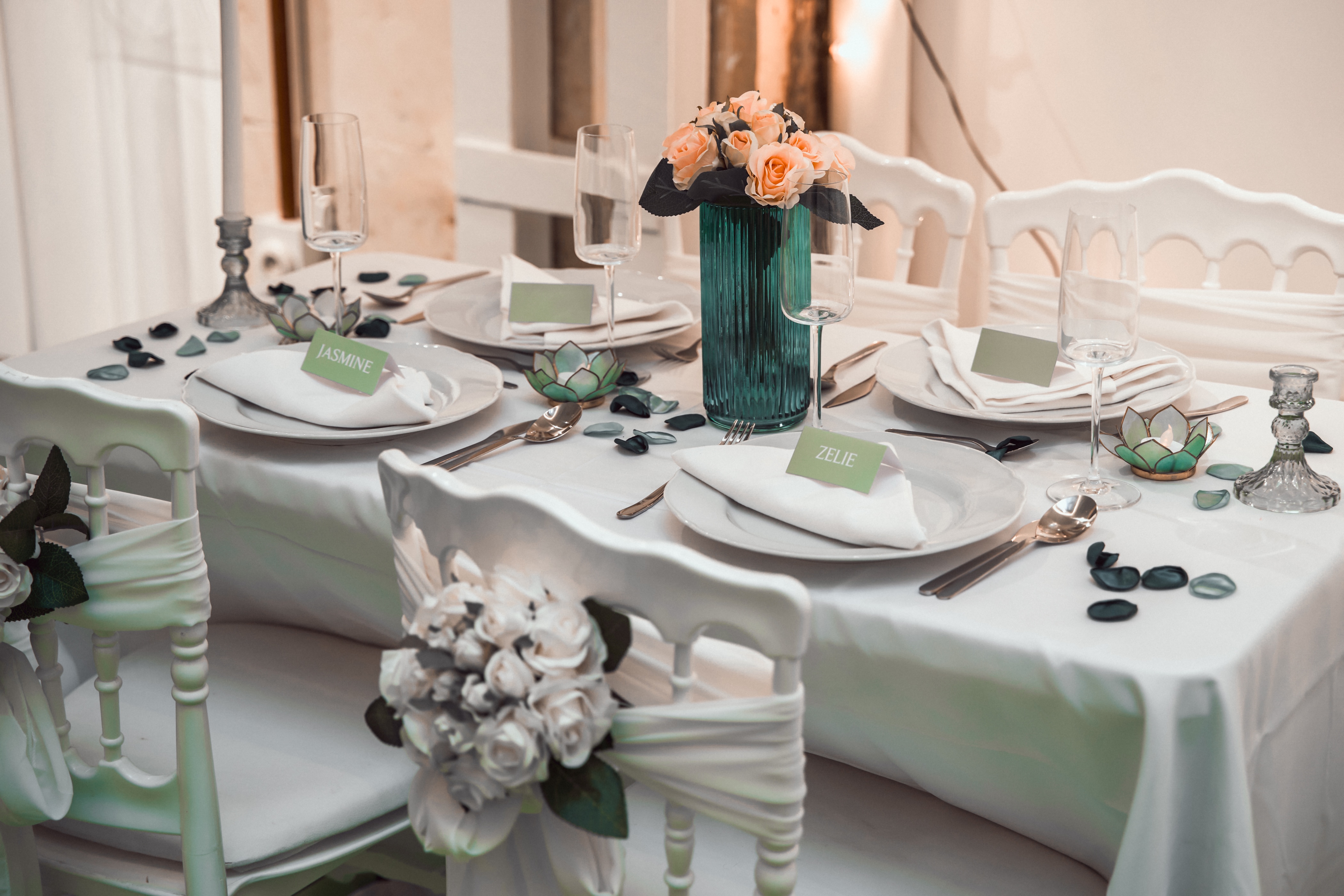 Pop up store littéraire paris, lieu éphémère immersif New Romance, Hugo Publishing, évènementiel culturel