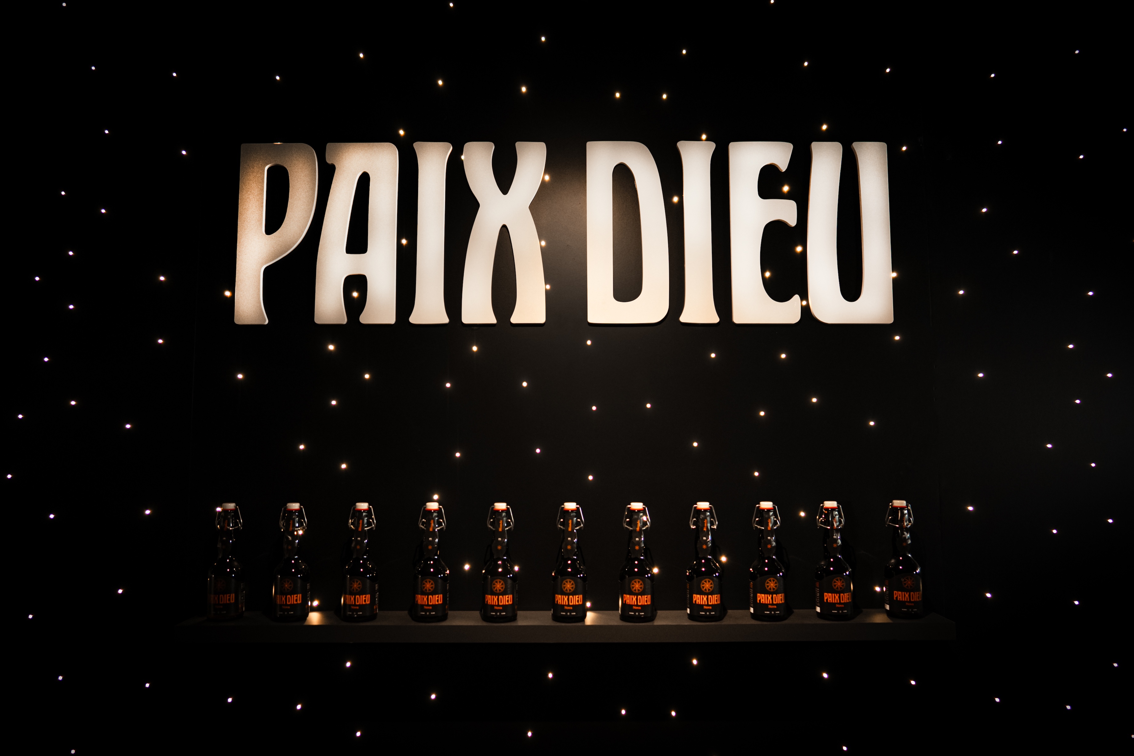 pop up paix dieu paris, pop up à louer dans le marais, location pop up store paris, bar éphémère brasserie caulier 