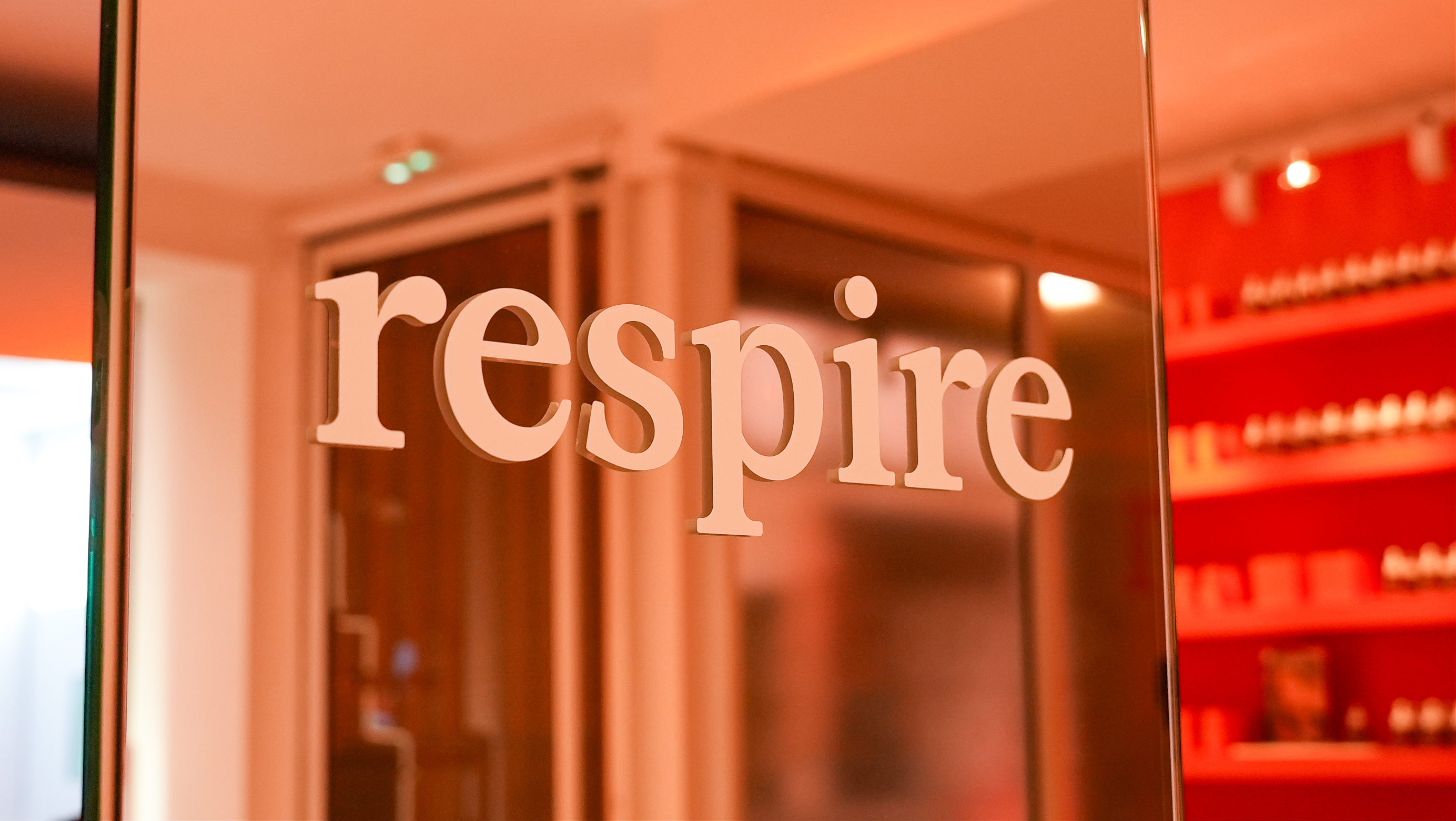 pop up retail paris, pop up skincare, paris rental ephemeral boutique